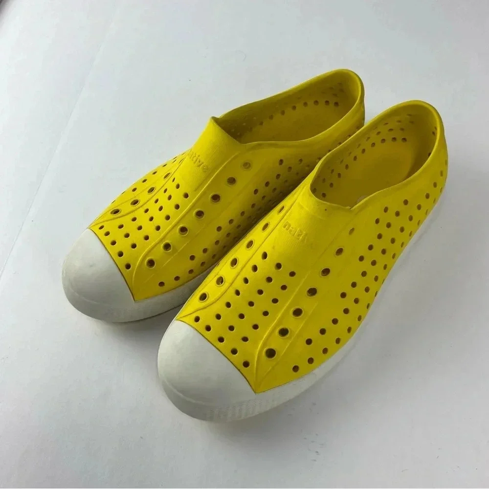 Native Jefferson Child Yellow Slip On Water Shoes J5 5 Junior